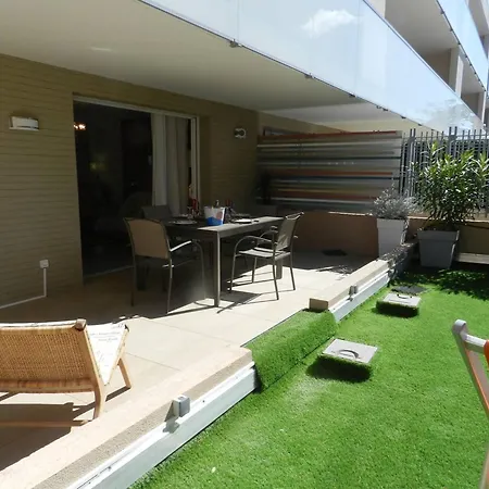 Apartment Bormes-les-mimosas, 2 Pieces, 4 Personnes - Fr-1-251-610 *